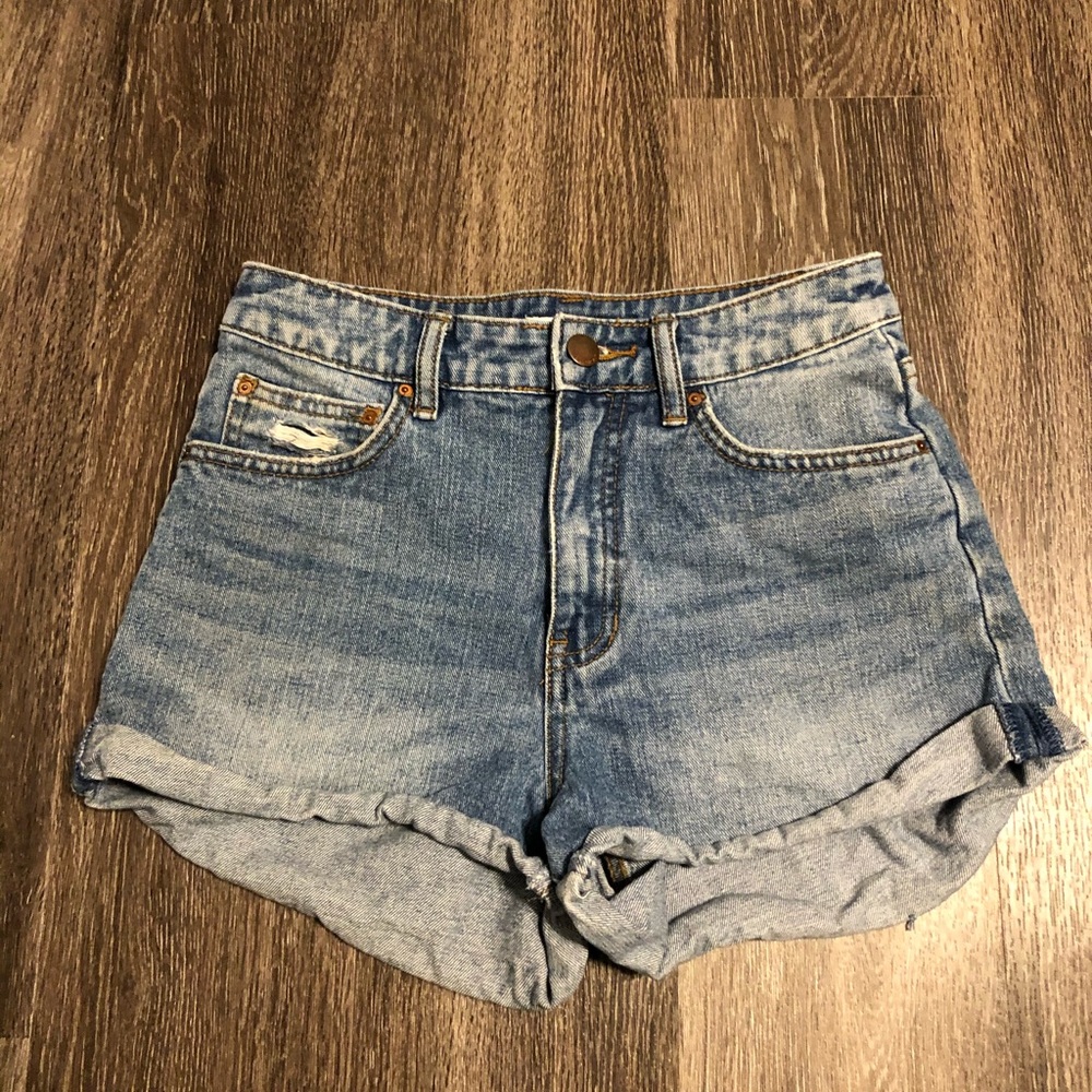BILLABONG SHORTS